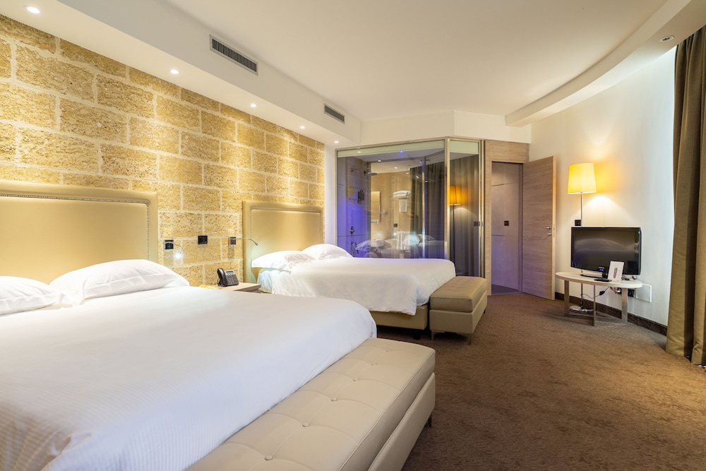 Presidential Suite, Garden View photo 1
