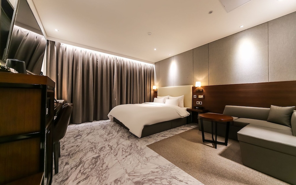 Room (Deluxe Ocean View (Ocean View Ace Bed) - Photo 6
