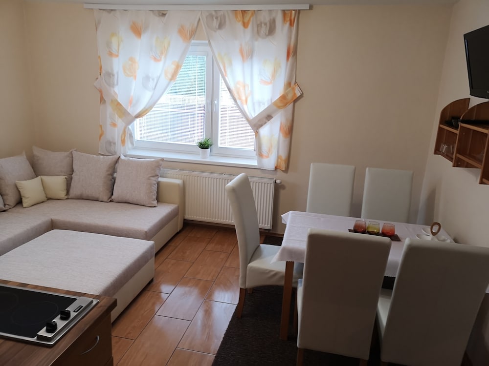 Apartment (1) photo 3