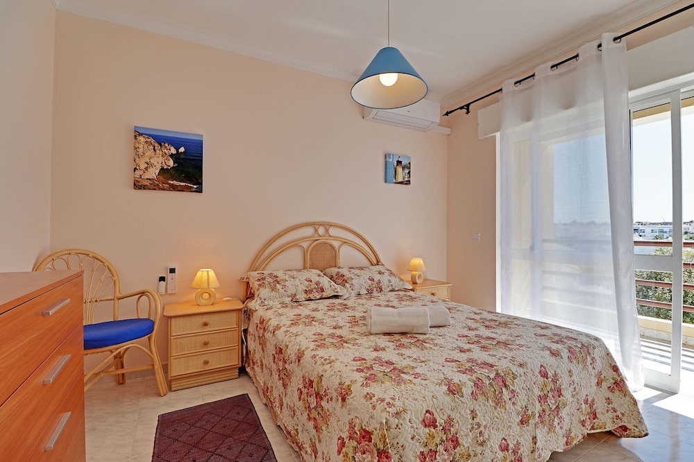 Apartment, 2 Bedrooms, Smoking, Pool Access