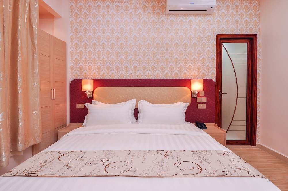 Deluxe Double Room, 1 Bedroom, City View photo 3