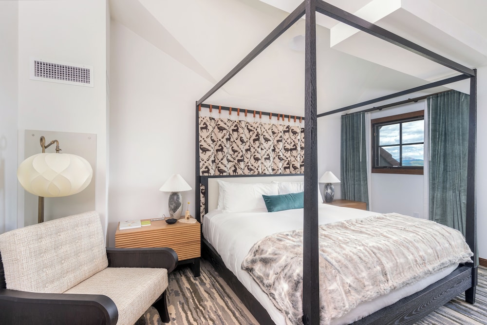 Penthouse, 2 Bedrooms, Mountain View