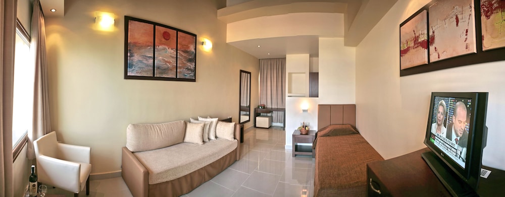 Family Suite photo 2