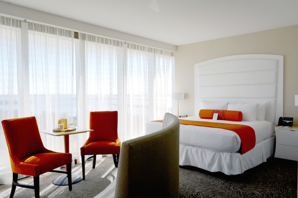 Superior Room, 2 Queen Beds, Bay View photo 1