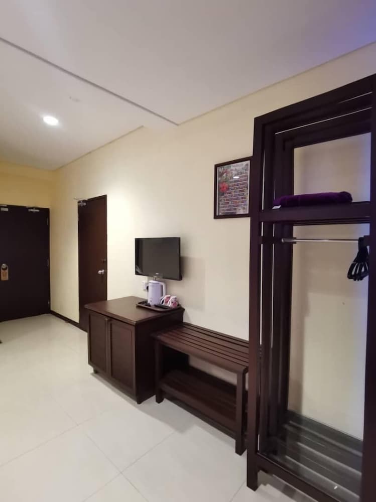 Deluxe Triple Room - Photo 5