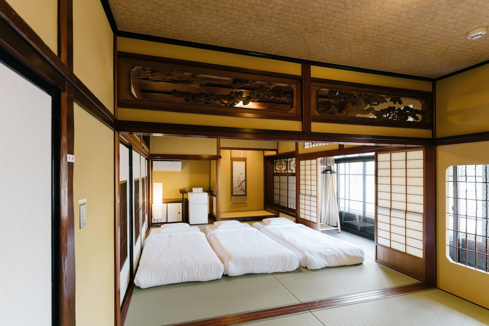 Superior Japanese Style Room - Photo 9