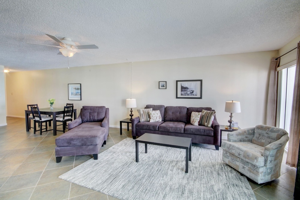 Condo, 1 Bedroom