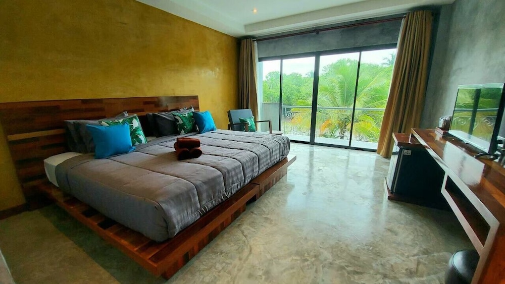 Exclusive Studio Suite