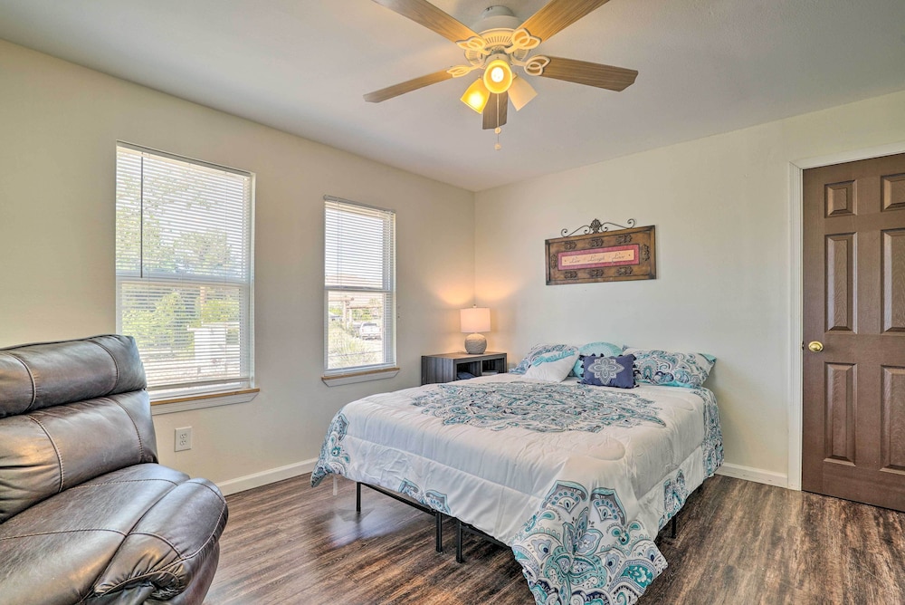 House (2 Bedrooms) photo 1