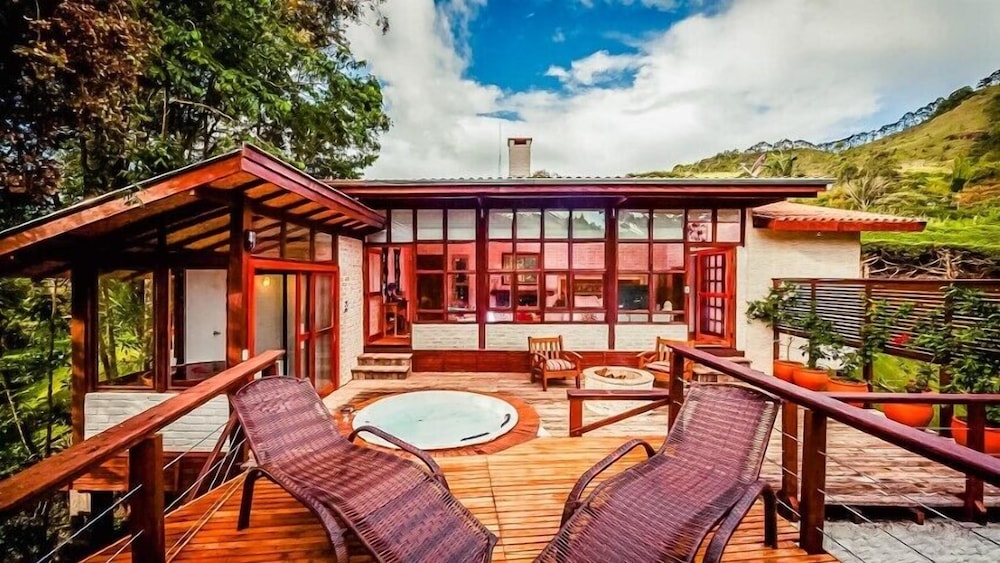 Chalet 19 photo 3
