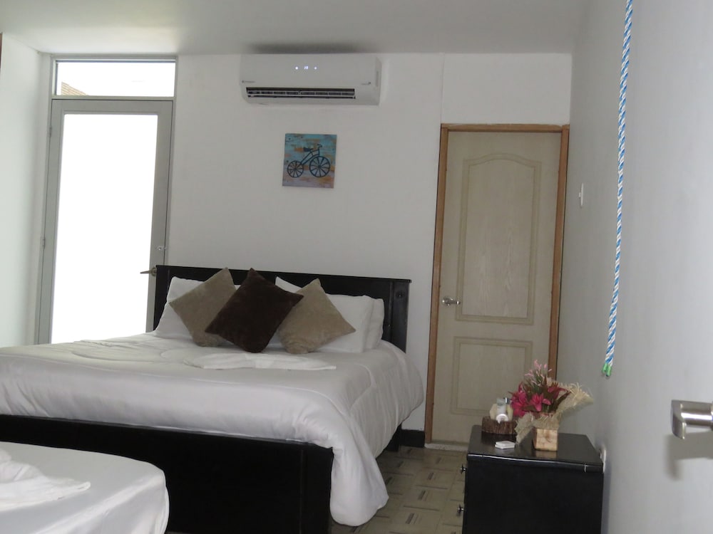 Standard Quadruple Room, Non Smoking photo 3