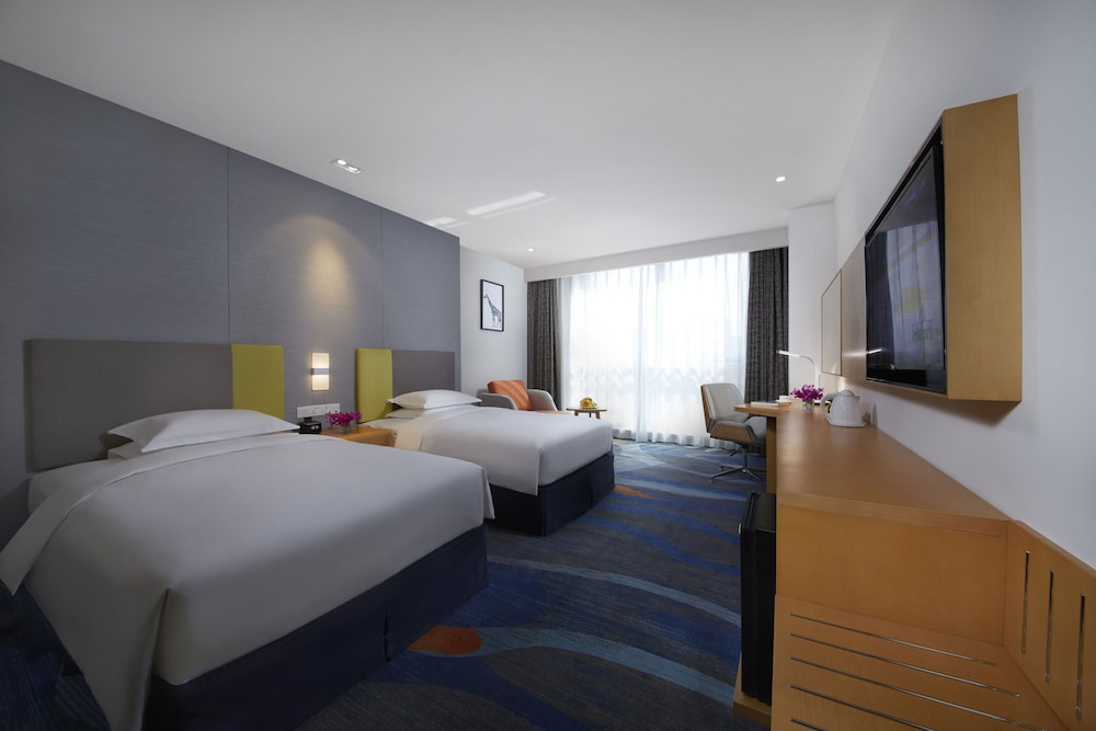 Standard Room, 2 Twin Beds (High Floor) photo 3