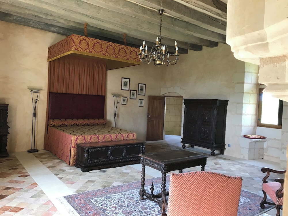 Deluxe Room, 1 King Bed, Non Smoking, Garden View photo 1