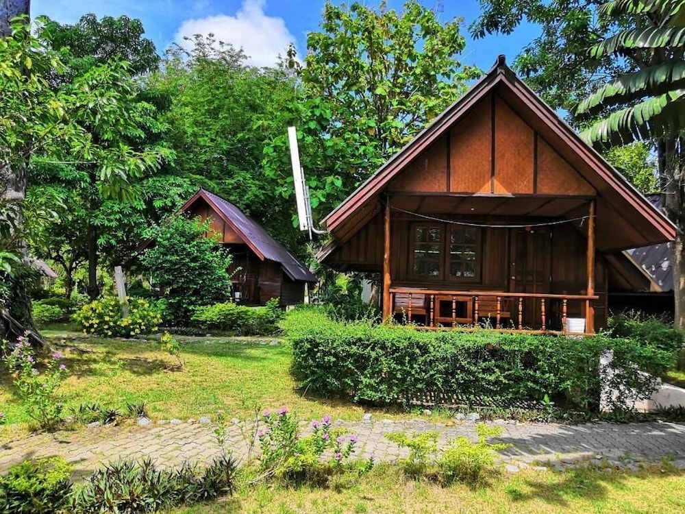 Bungalow Garden View - Photo 7