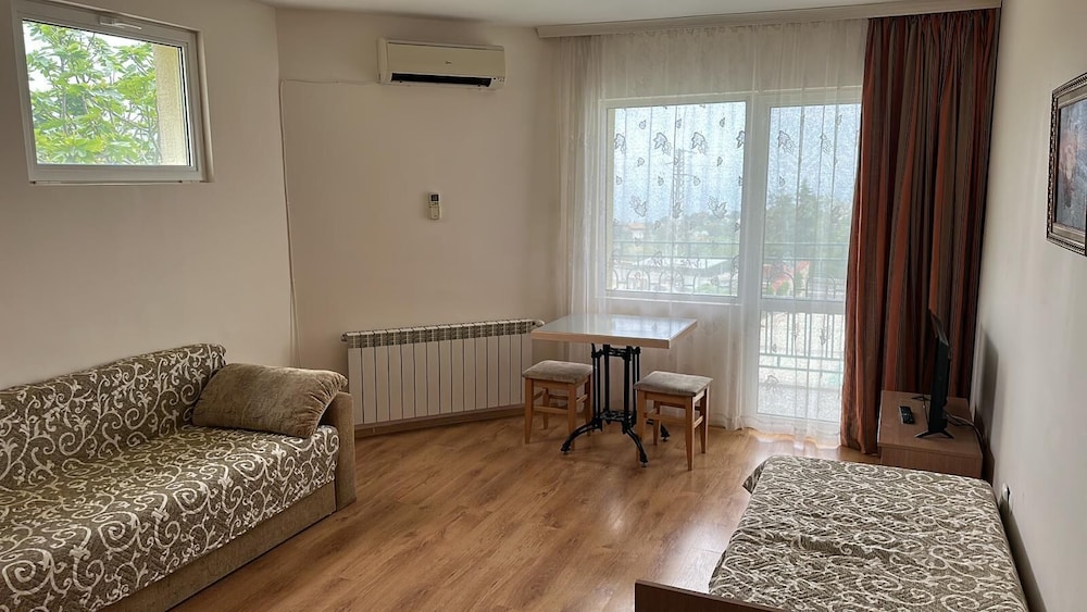 Comfort Room photo 1