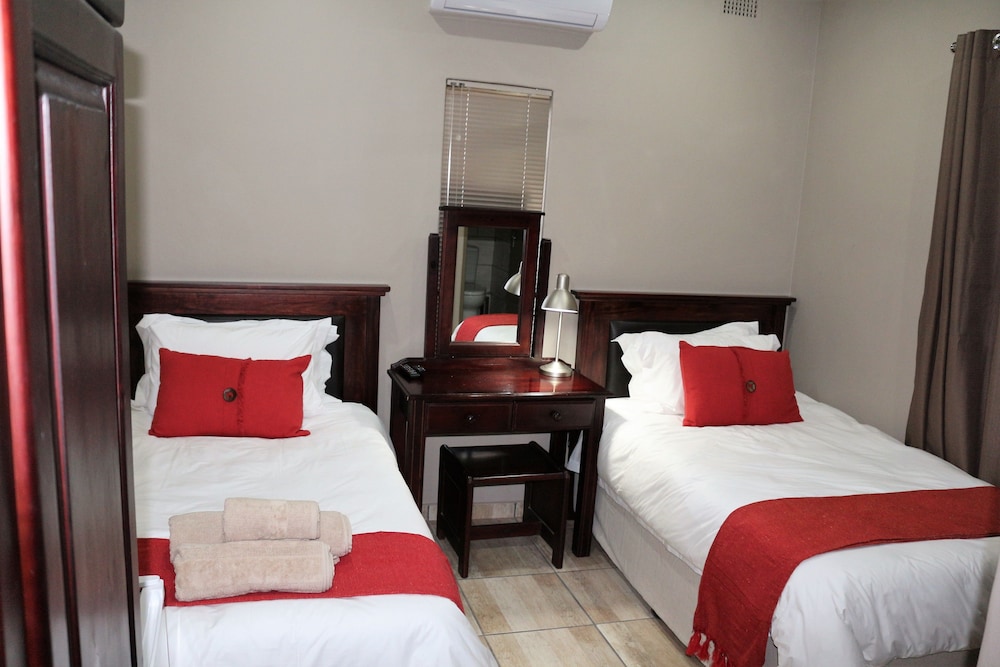 Standard Room, 2 Twin Beds, Non Smoking photo 2