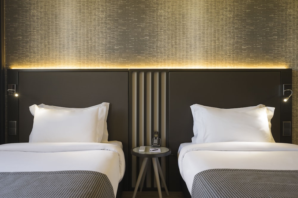 Comfort Double or Twin Room thumbnail 5