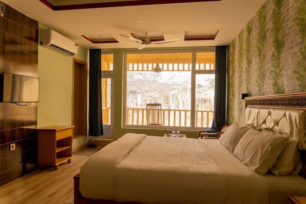 Deluxe Double or Twin Room photo 1