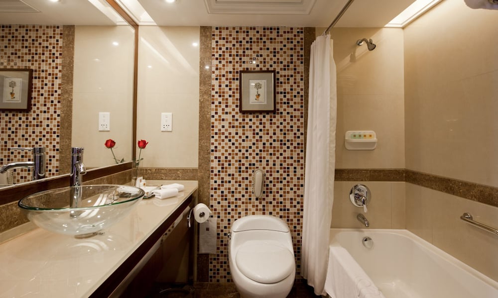 Executive Deluxe Room, 2 Twin Beds - Photo 5