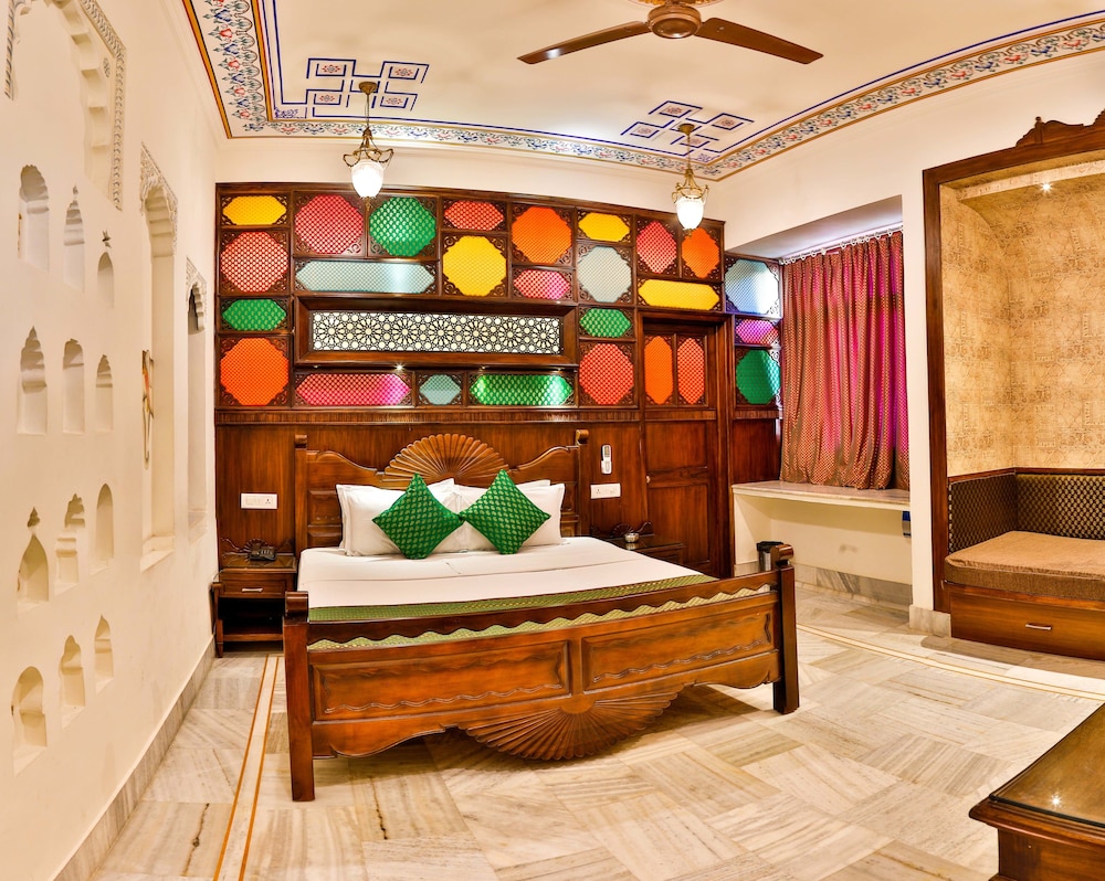 Deluxe Room, 1 Queen Bed