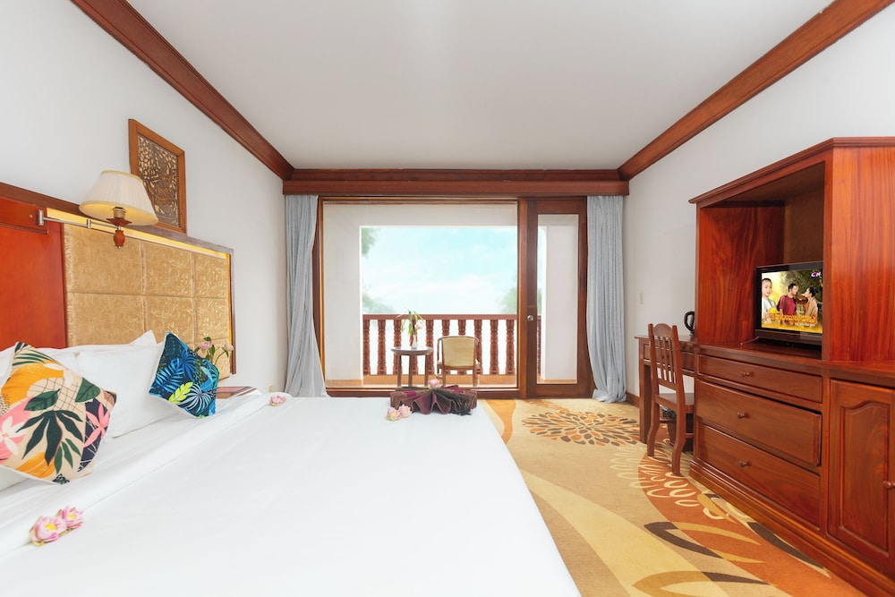 Deluxe Double Room, Pool View photo 1