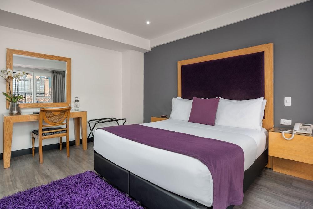 Suite, 1 Queen Bed, Terrace - Photo 7
