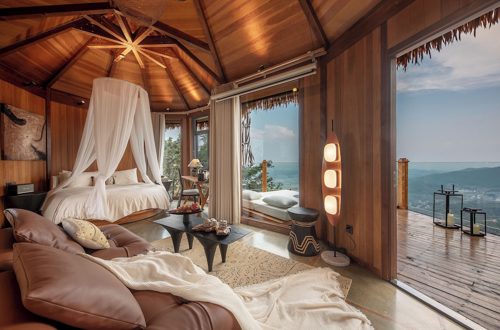 Romantic Double Room, Hill View