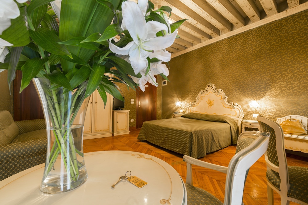 Junior Suite, Canal View photo 3