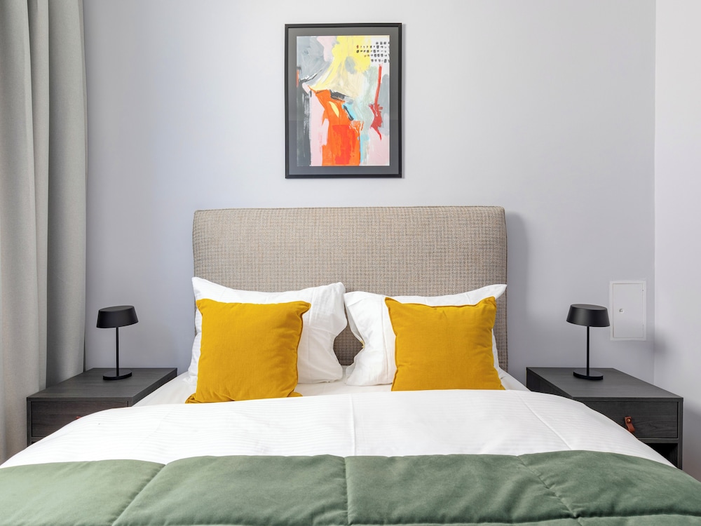 2 Bedroom Apartment