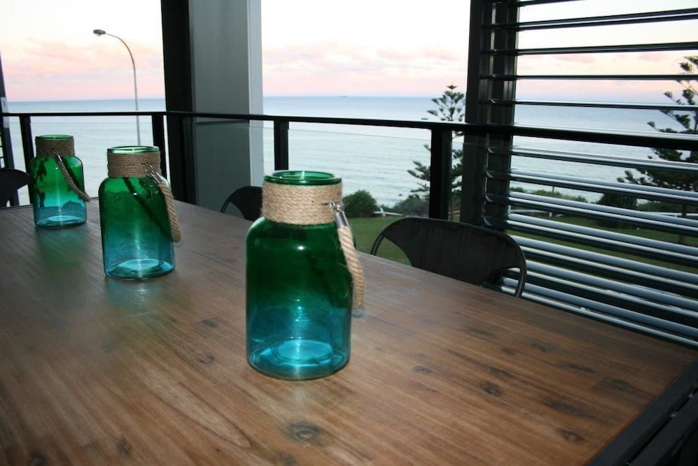 Apartment 2 photo 2
