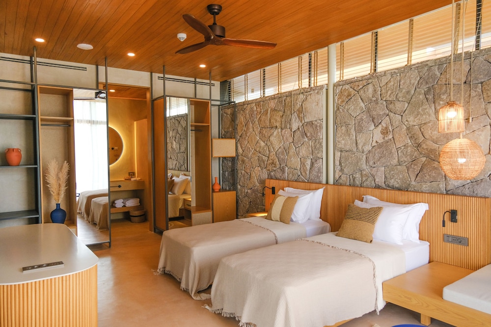 Executive Suite Sea View