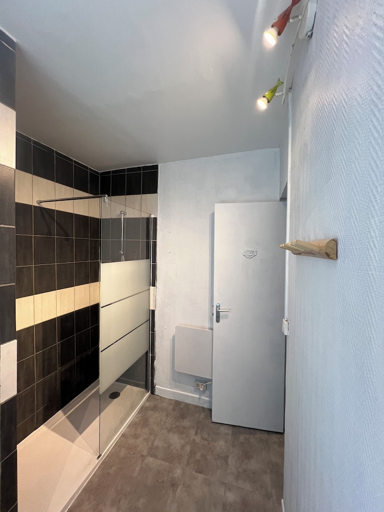 Family Apartment photo 2