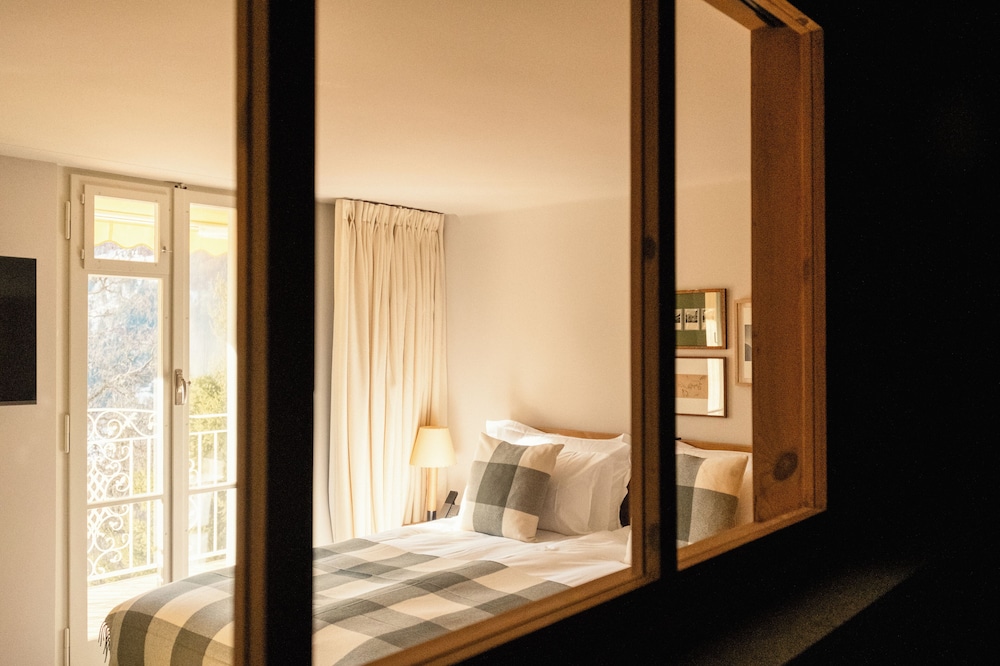 Deluxe Room, Garden View - Photo 3