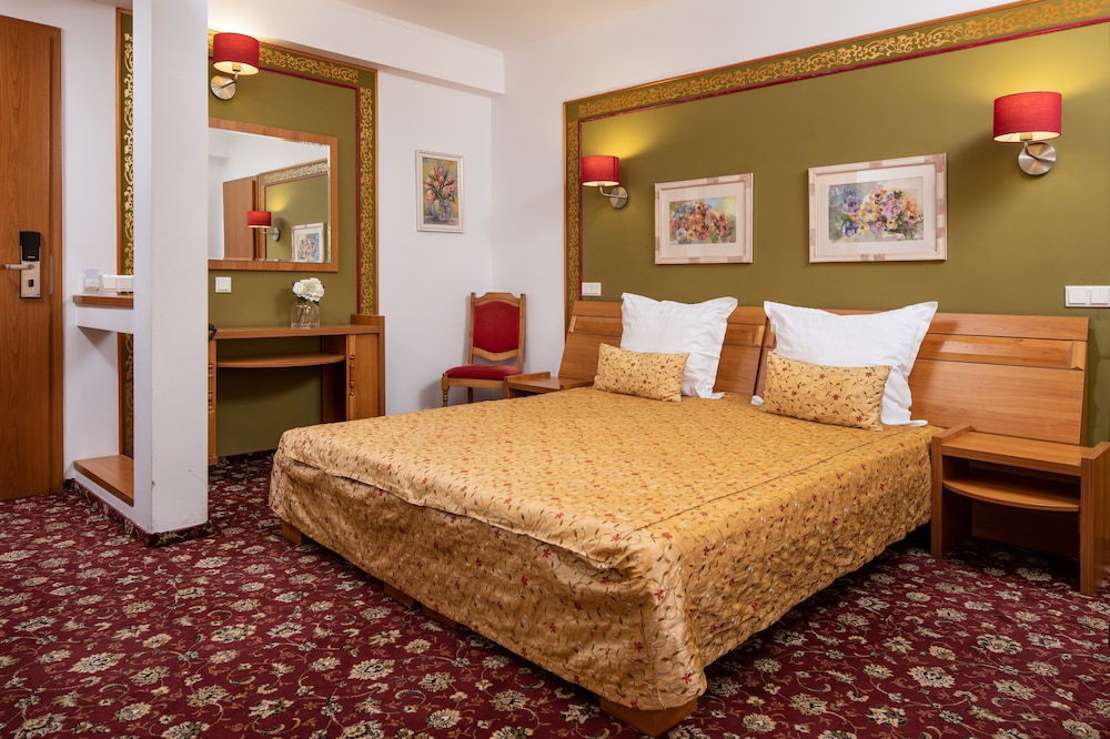 Standard Room, Balcony - Photo 1