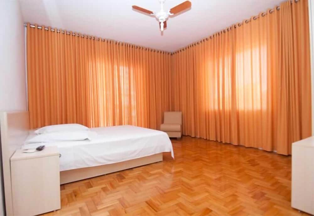 Double Room - Photo 4