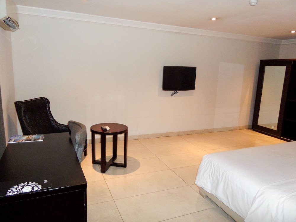 Executive Room photo 2