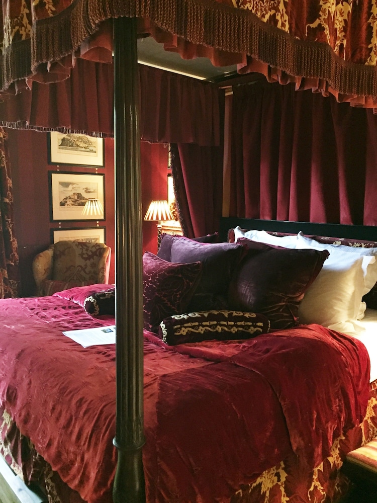 Allan Ramsay Suite - Photo 2