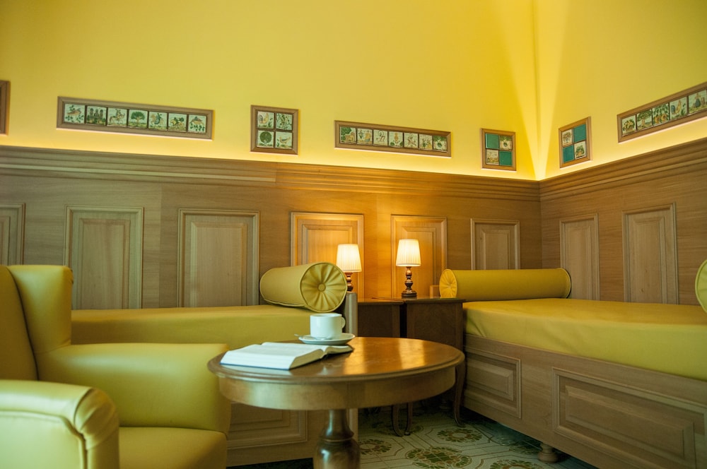 Deluxe Suite, Balcony, Sea Facing - Photo 20