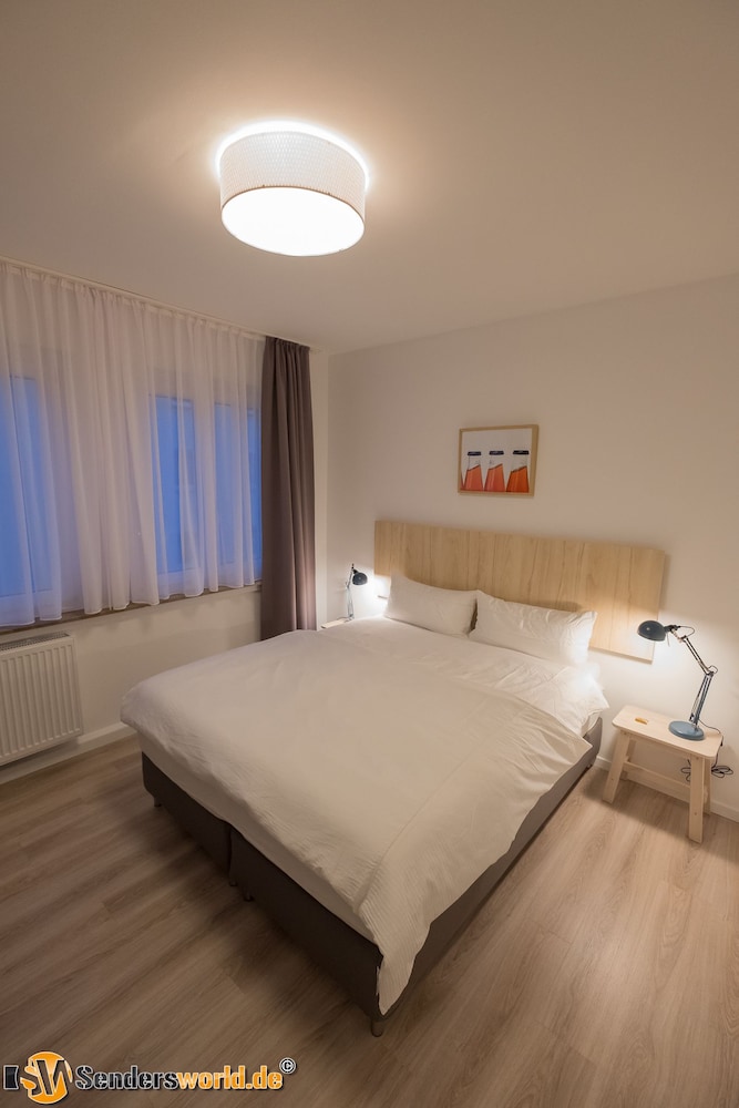 Suite (  S ) photo 2