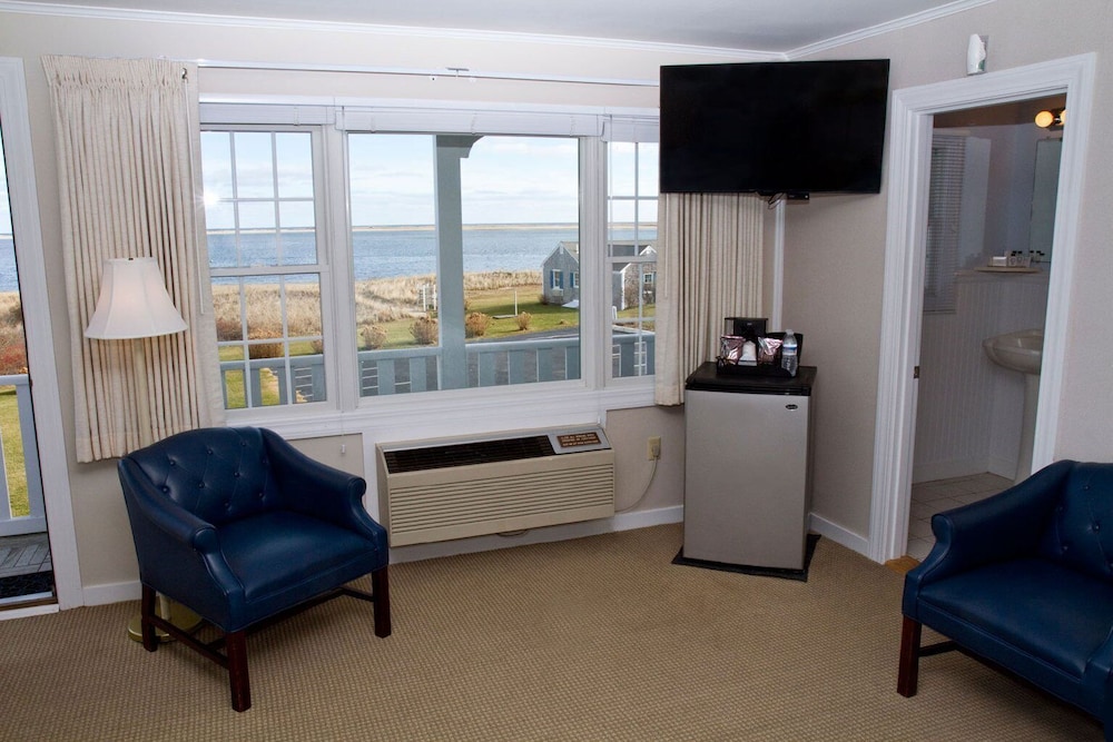 Superior Room, 2 Double Beds, Ocean View photo 3