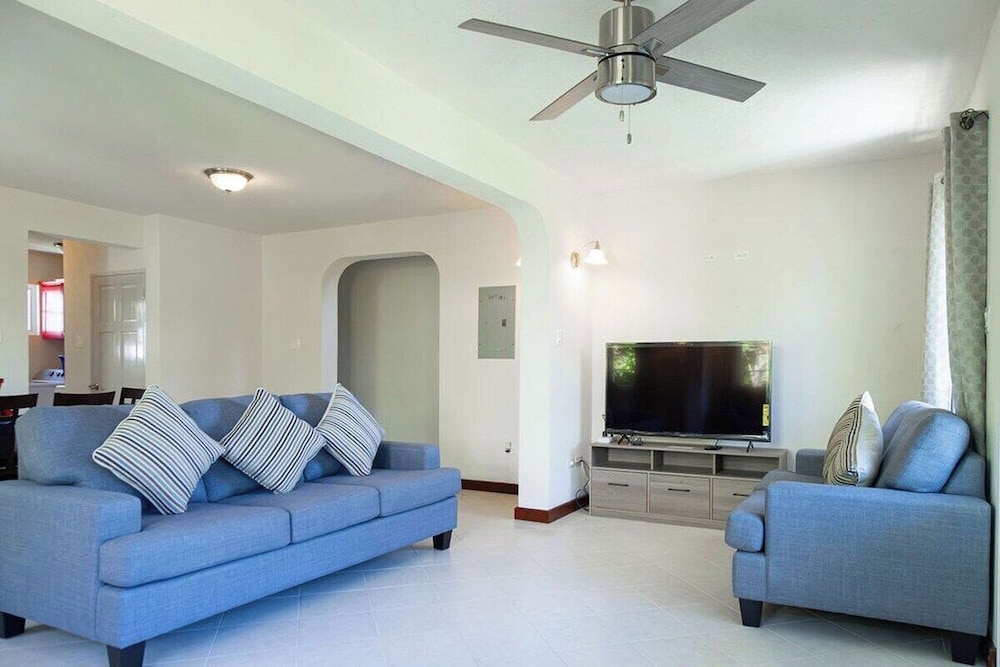 Apartment, 3 Bedrooms, Balcony, Garden View photo 3