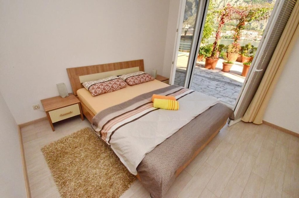 Comfort Apartment, Pool Access, Bay View
