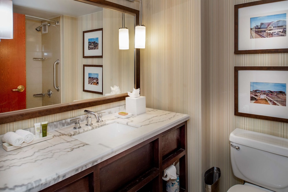 Standard Room, 2 Queen Beds - Photo 11