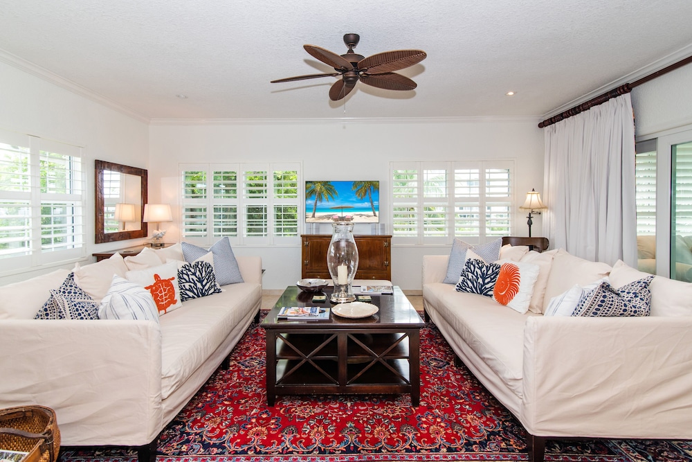 Condo 3 bedroom, Partial Ocean View