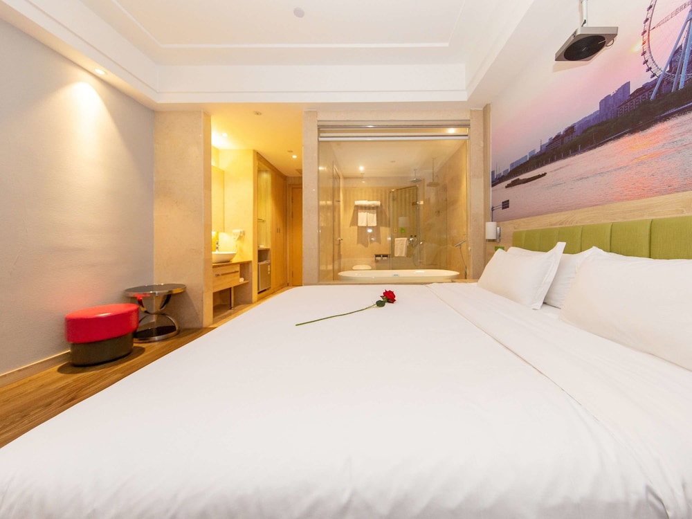 Deluxe Double Room, 1 Double Bed photo 3