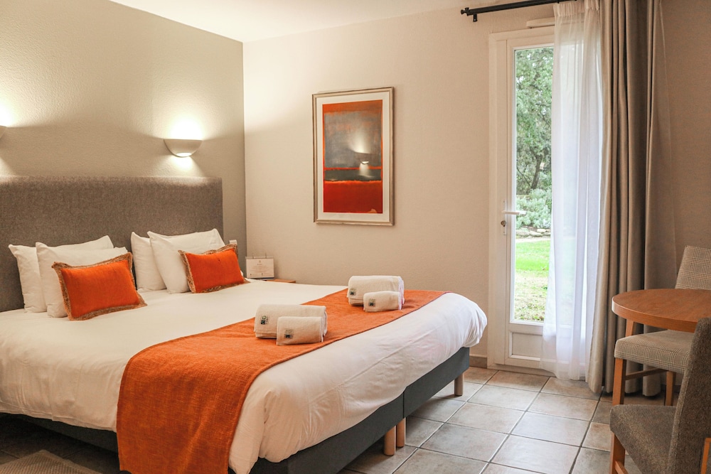 Premium Double Room photo 2