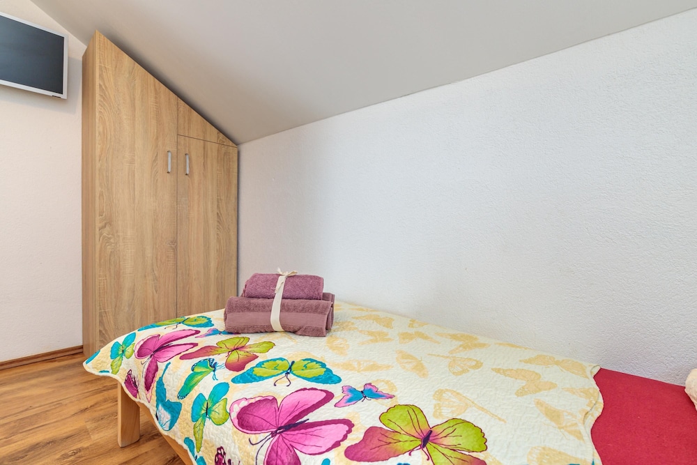Family House, Multiple Bedrooms (Pool House Klara With Sauna) photo 3