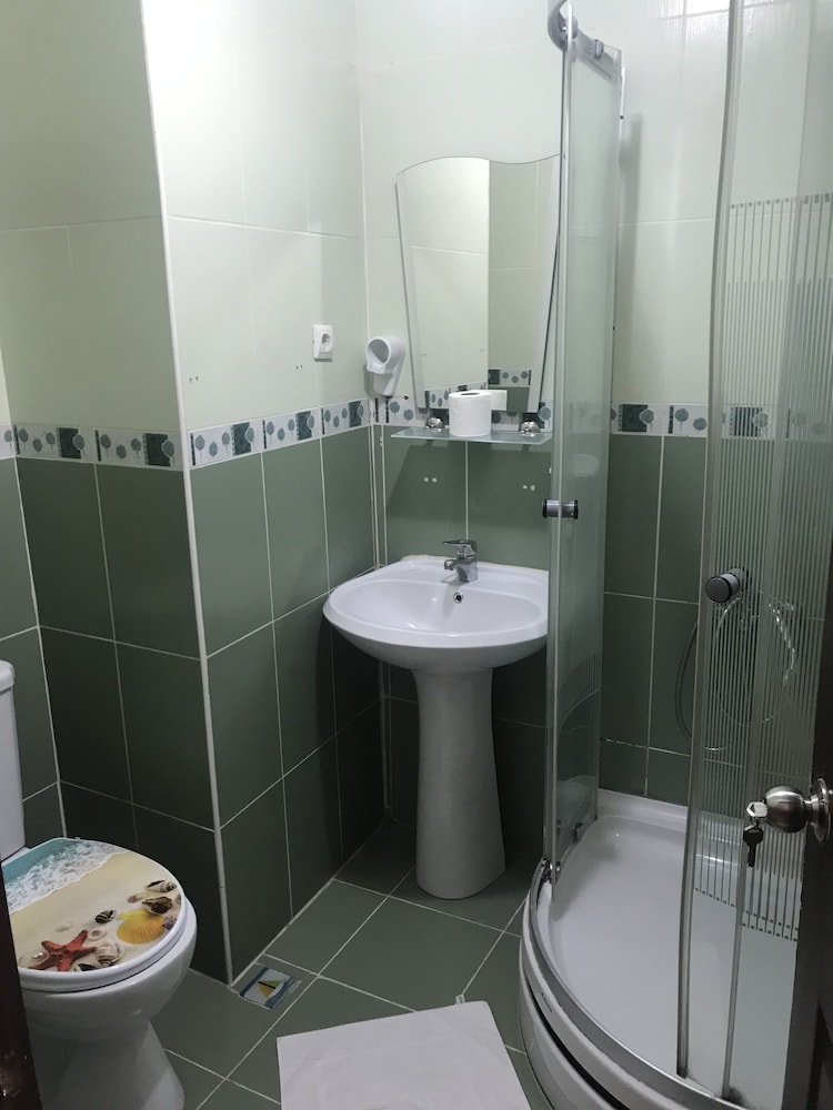 Standard Quadruple Room photo 2