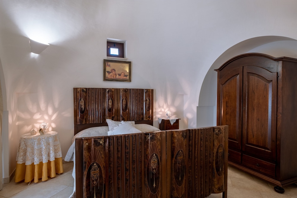 Traditional House (Trullo Dell'Aia) photo 1
