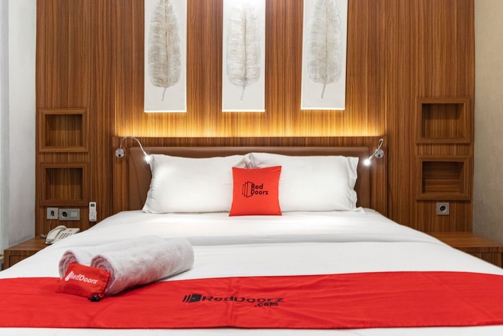 Double Room (RedDoorz)